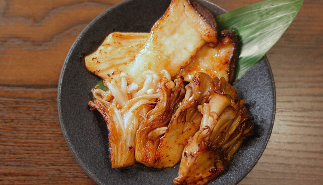 三種秋茸の焦がしバター焼き