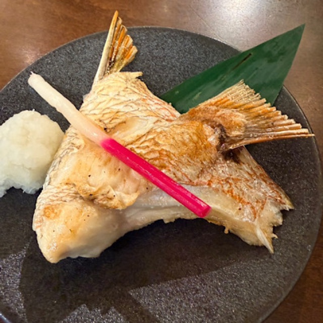 カマの塩焼き